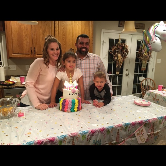 Meet your Posher, Megan - Picture 1 of 1